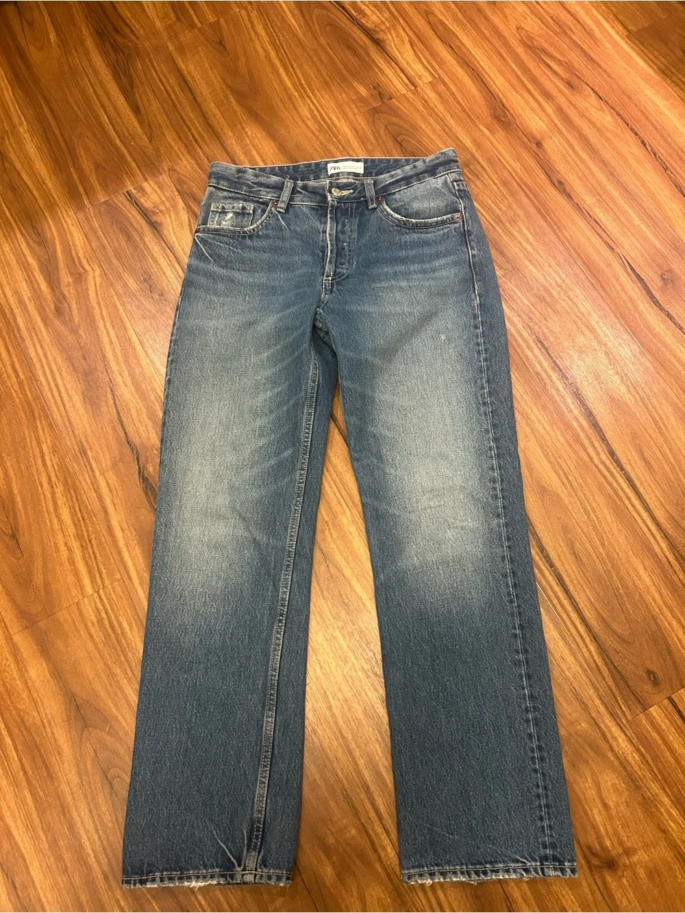 Zara Women's Faded Blue Straight-Leg Jeans wash fade button size 0 30 waist